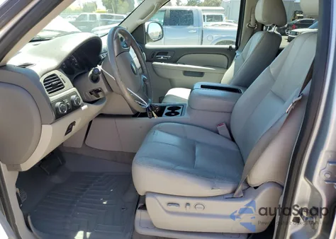 2013 Chevrolet Tahoe K1500 Lt z USA, uszkodzony, nr VIN 1GNSKBE04DR106631